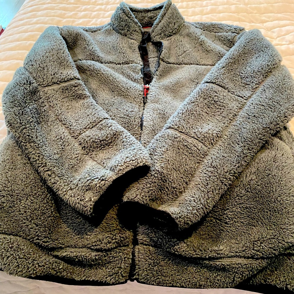 Lee fuzzy zippered jacket